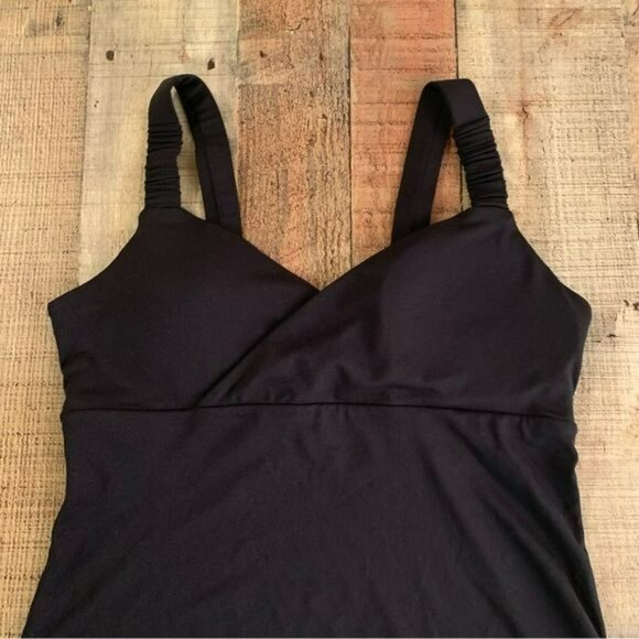 Fabletics Womens Size S Black Straps Pullover Padded Built In Bra Athletic Top - Picture 2 of 7